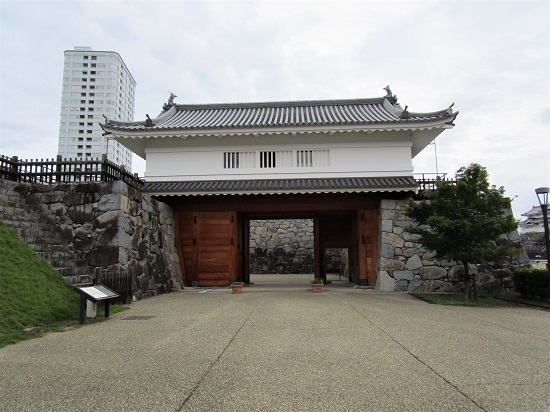 山手渡櫓門の写真