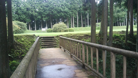 二の丸と架橋の写真