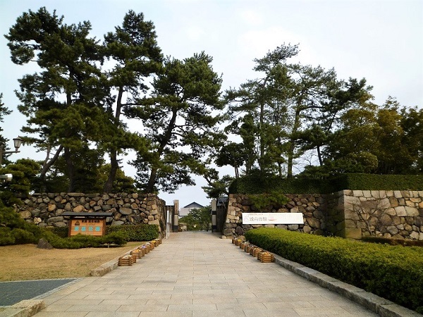 高松城西入口の写真