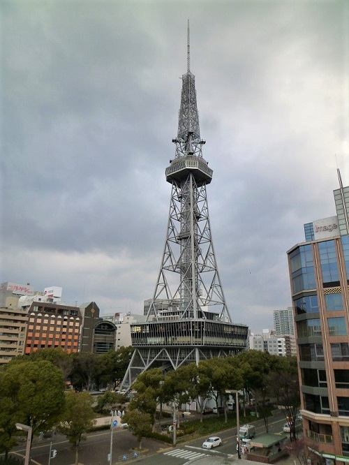オアシス21の屋上から見た名古屋テレビ塔の写真