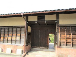 高田家長屋門の写真