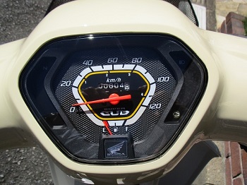 スーパーカブのメーター写真