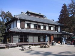 桶川市べに花ふるさと館母屋の写真