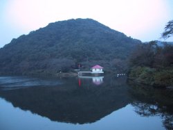 円良田湖の写真